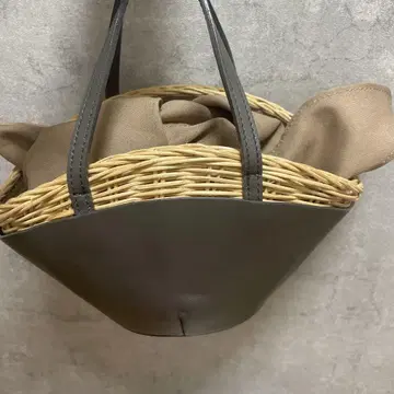더 바그마티 그레이지 바스켓백