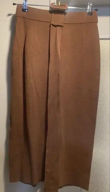브라운 타이트 스커트 미사용 핑키 앤 다이앤