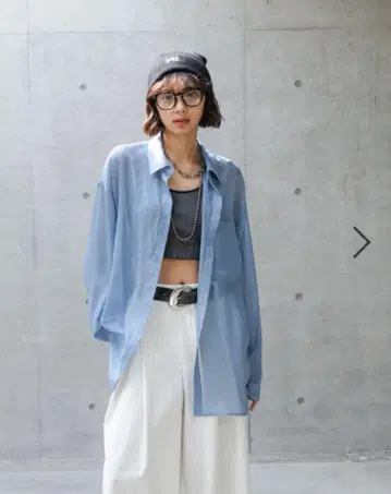PAGEBOY 소프트 라메 시어 루즈 셔츠