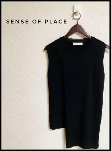 [새상품급] SENSE OF PLACE 블랙 슬리브리스