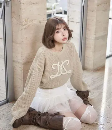 택 포함 새상품 다리치 로고 와플 니트탑 베이지