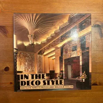 IN THE DECO STYLE