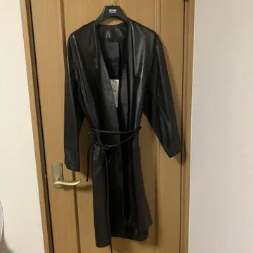 ZARA 램 가죽 코트 블랙