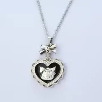 산리오 비밀의 메로쿠로 쿠로미 목걸이