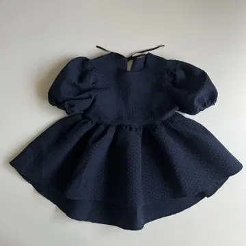 새상품급 Bluelea 자카드 블라우스 네이비 퍼프 슬리브 프릴 리본