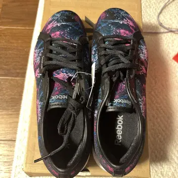 Reebok 이지톤 25.5 미사용