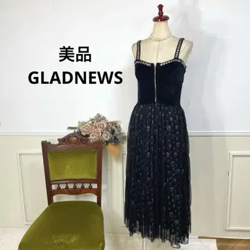 새상품급 GLADNEWS 스컬 튤 원피스