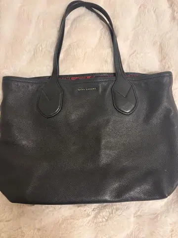 MARC JACOBS 블랙 가죽 토트백