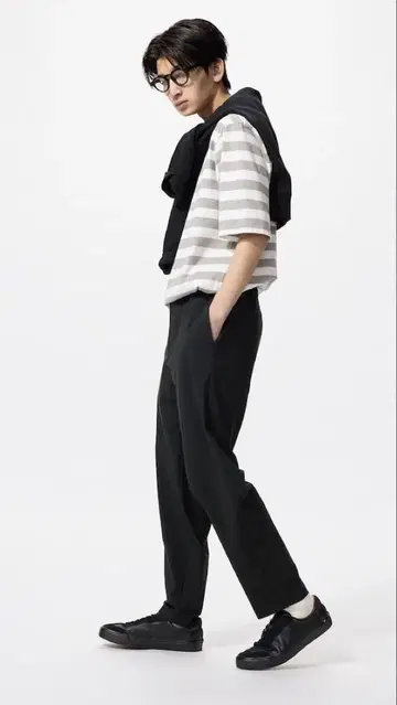 UNIQLO 유니클로 울트라 스트레치 팬츠 블랙 M