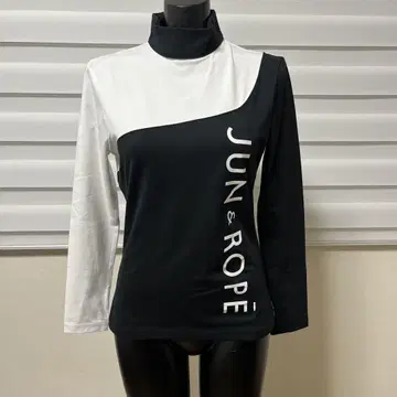 JUN & ROPE 비대칭 터틀넥 셔츠