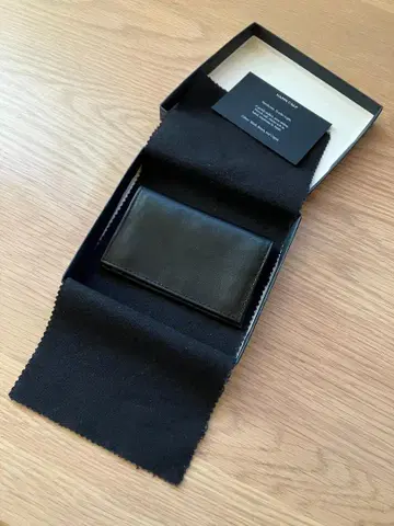 Neiman Marcus 명함지갑 블랙 ABAS
