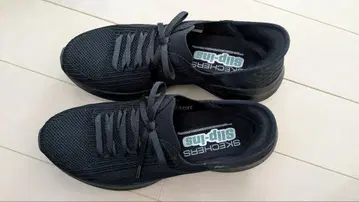 SKECHERS Slip-Ins 블랙 스니커즈