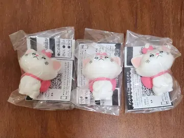 디즈니 캐릭터 울지 않는 몬 그 2 마리