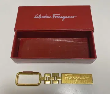 Ferragamo 페라가모 키홀더 미사용