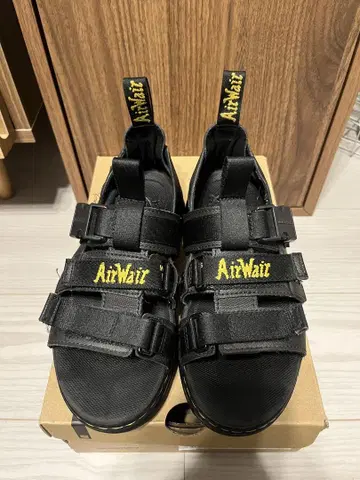 닥터마틴/Dr.martens/PEARSON 멀티 스트랩 샌들