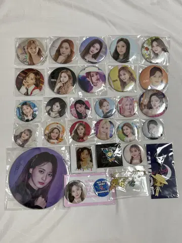 TWICE 쯔위 캔뱃지 키링 묶음 판매
