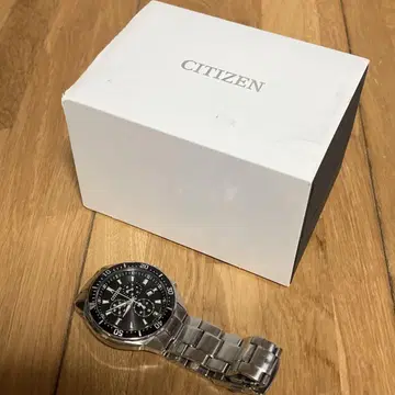 CITIZEN 솔라 손목시계 H500-S064538 실버&블랙