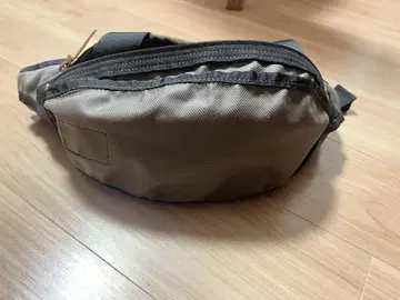 다크 브라운 바디백