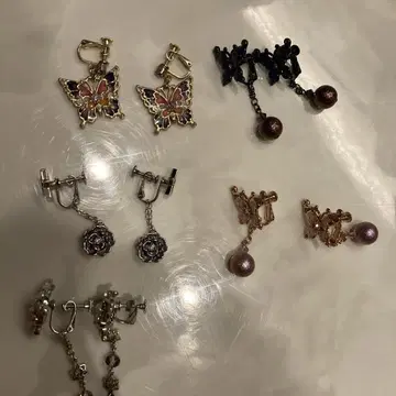 ANNA SUI 귀걸이 세트