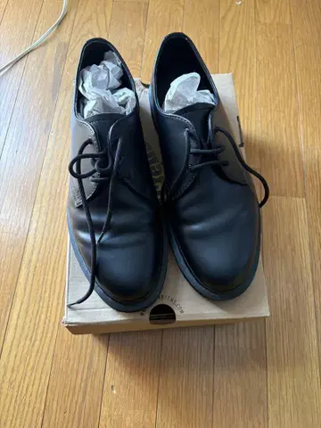 Dr.Martens mono 3홀 신발