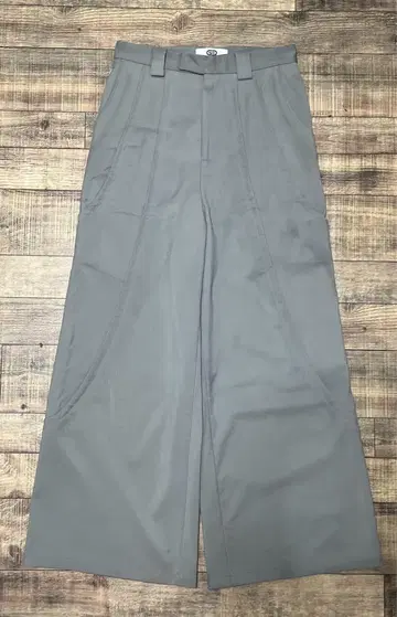 GOAT ESSENCE TUCK 와이드 PANTS size2