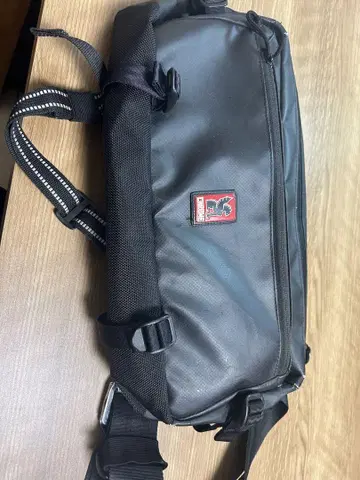 Chrome 블랙 바디백
