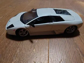 오토아트 1/18 람보르기니 무르시엘라고 화이트 (상자 없음, 본체만)