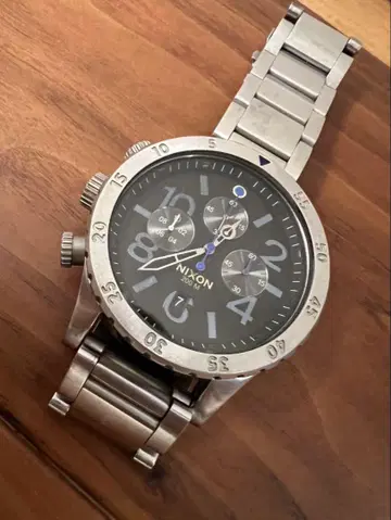 NIXON 48-20 CHRONO 블랙