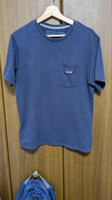 patagonia 포켓 네이비 T 셔츠