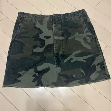 아메리카나 카모플라주 패턴 타이트 스커트
