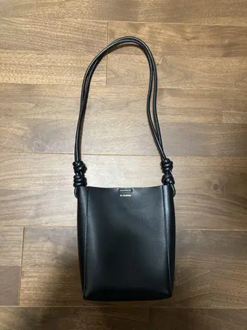 국내 정품 JIL SANDER  블랙 숄더백 지로