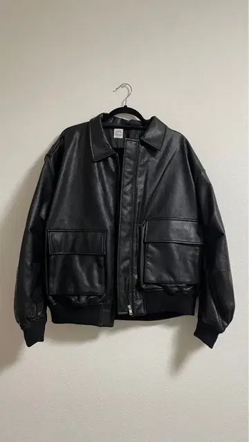 ungrid 가죽 느낌의 블레이저