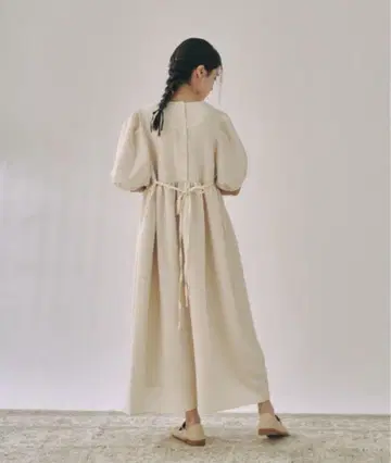 moi tytto 하이웨스트 절개 퍼프 원피스
