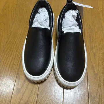 오카다 유리 시마무라 블랙 두꺼운 밑창 슬리퍼 스니커즈