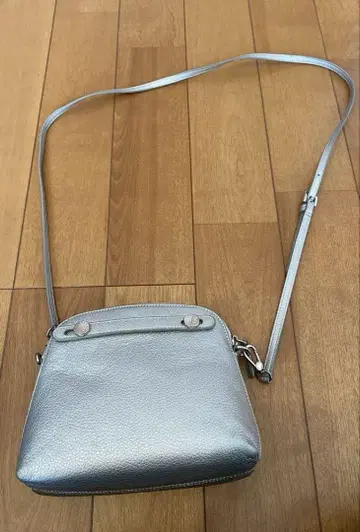 FURLA 풀라 파이퍼 숄더백 실버