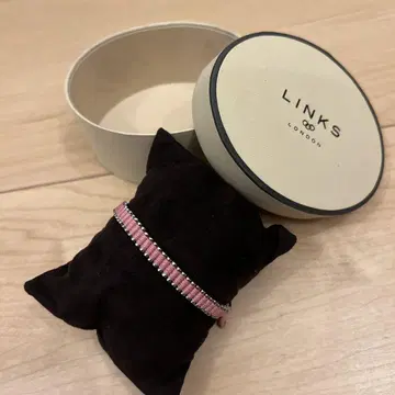 LINKS of LONDON 핑크 팔찌