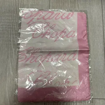 쇼파드 핑크 로고 디자인 스카프