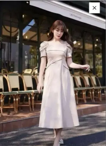 헤르립토 트론카이스 퍼프 소매 드레스