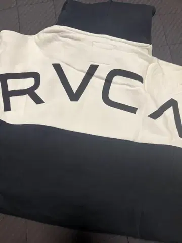 [미사용 새상품] RVCA 후드티