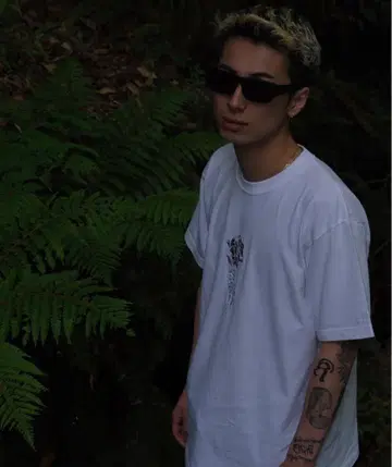nobody 티셔츠 L 사이즈