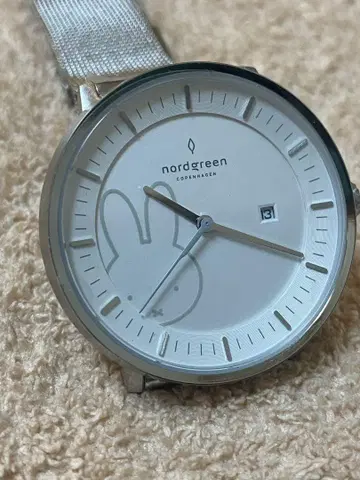 새상품급 miffy 노드그린 손목시계 쿼츠 화이트