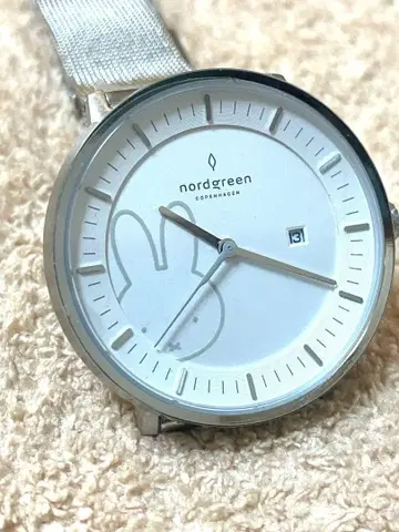 새상품급 miffy 노드그린 손목시계 쿼츠 화이트