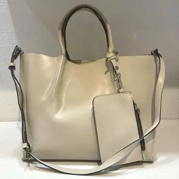 [새상품급] GIANNI CHIARINI 트웬티 가죽 토트백