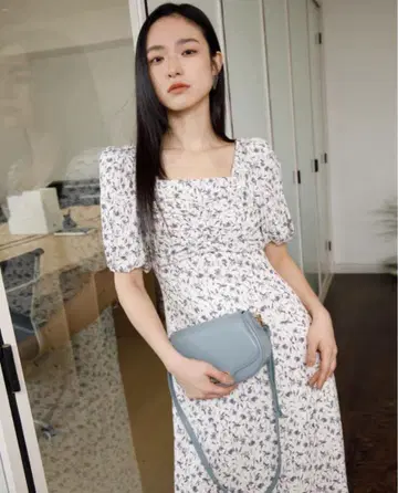 스나이델 퍼프 슬리브 롱 원피스