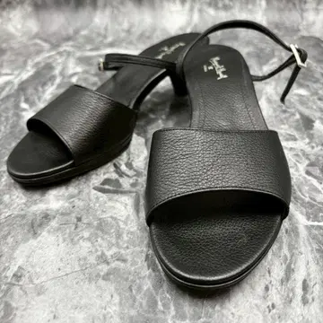 새상품급 마가렛호웰 아이디어 가죽 샌들 23cm 블랙