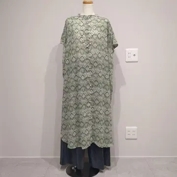 녹차색 계열 앞트임 튜닉 원피스