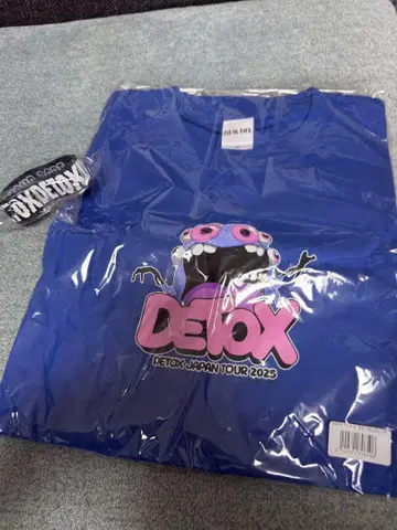 DETOX JAPAN TOUR 2025 티셔츠 M 사이즈 + 러버 밴드