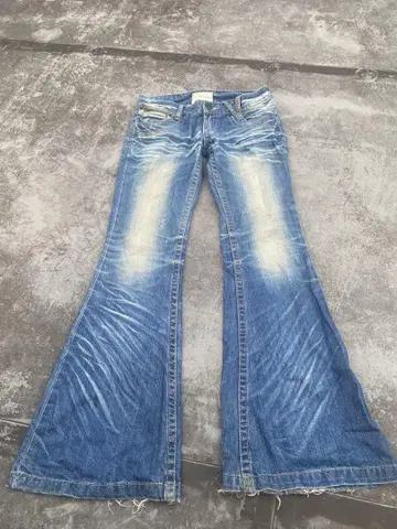 벨보텀 플레어 데님 Y2K 갸루