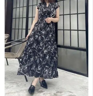 dazzlin 파이핑 플라워 플리츠 원피스 블랙 M