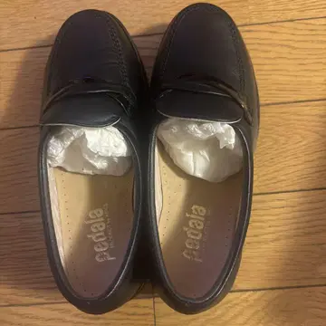 pedala 블랙 로퍼